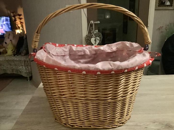 Rieten fietsmand (40x41 cm), Fietsen en Brommers, Fietsaccessoires | Fietsmanden, Gebruikt, Fietsmand, Ophalen of Verzenden