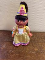 DORA PARLE AVEC DES CHEVEUX QUI POUSSENT, Enlèvement ou Envoi