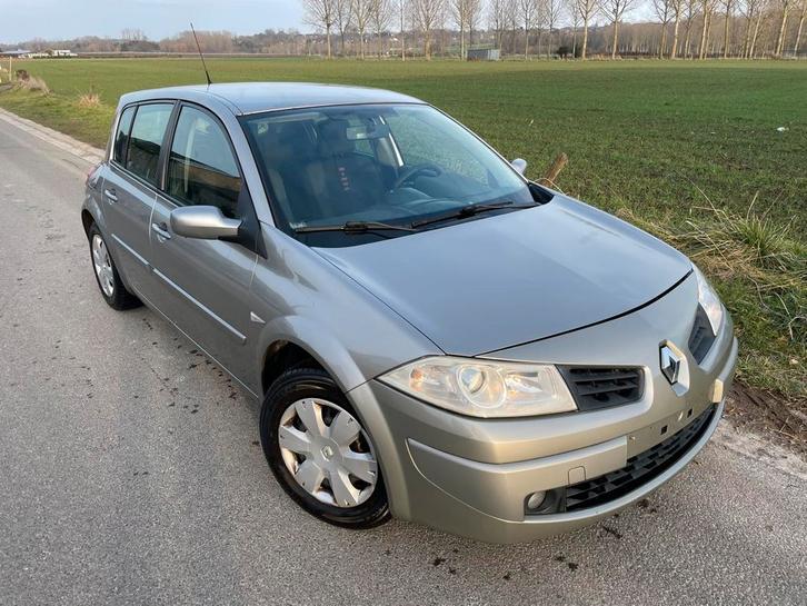 Renault Mégane A vendre : Renault Mégane 1.5 diesel de 2007, Autos, Renault, Entreprise, Diesel, Euro 4, Enlèvement ou Envoi