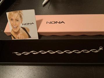 zilveren armband met zirconia "Nona" beschikbaar voor biedingen