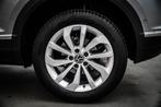 Volkswagen T-Roc Style, Automaat, 1498 cc, Overige kleuren, USB