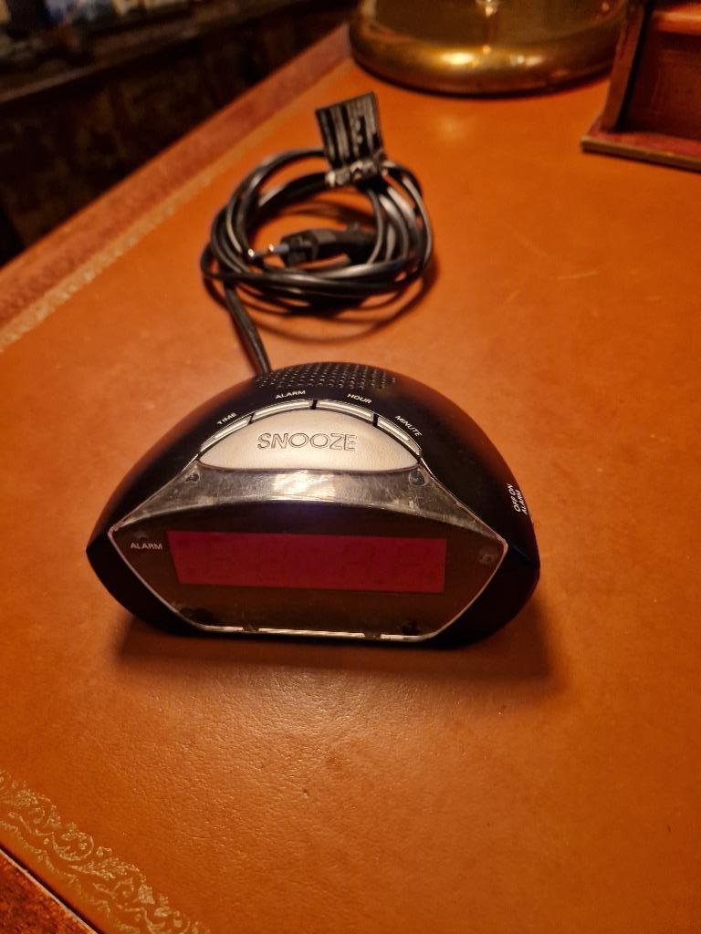 digitale alarmklok, Enlèvement ou Envoi, Neuf, Digital