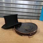 Chapeau claque haut de forme, Enlèvement