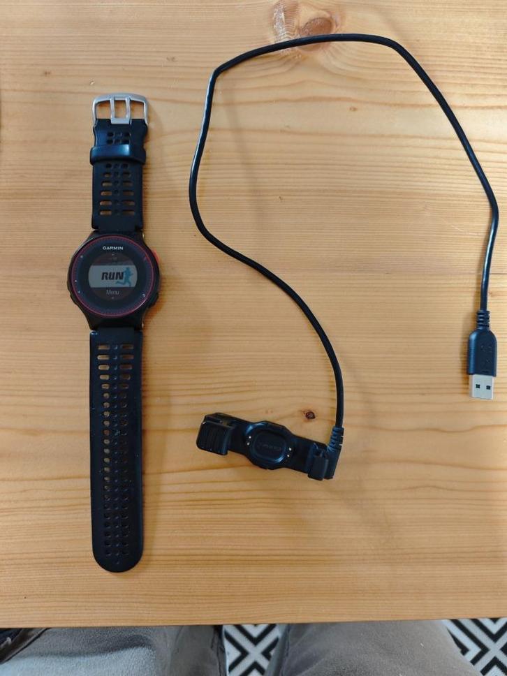 Sporthorloge forerunner 225 GARMIN, Handtassen en Accessoires, Sporthorloges, Gebruikt, Zwart, Afstand, Calorieverbanding, GPS
