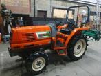 Hinomoto 23 pk 4x4-tractor met nieuwe snijplotter