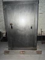 Kluis / brandkast, Huis en Inrichting, Brandblussers en Brandkasten, Ophalen, Gebruikt, Brandkast