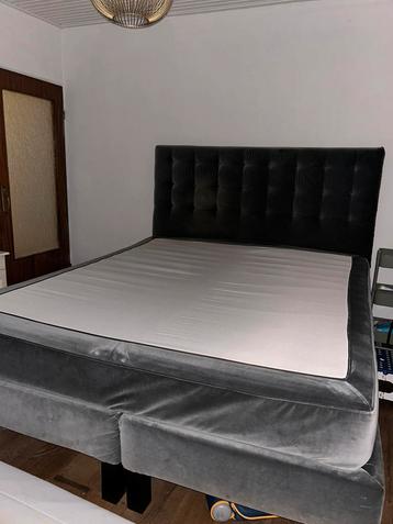 IKEA boxspring  beschikbaar voor biedingen