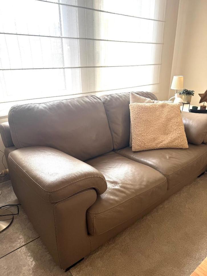Canapé en cuir - Couleur taupe - disponible au retrait, Maison & Meubles, Canapés | Salons, Utilisé, Banc droit, Quatre personnes ou plus