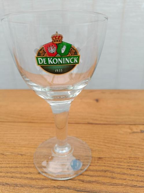 De Koninck. met sticker van de Lokerse Fonnefeest., Verzamelen, Biermerken, Gebruikt, Glas of Glazen, De Koninck, Ophalen of Verzenden