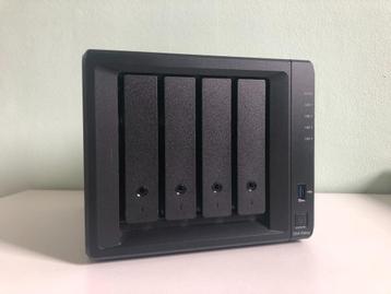 NAS Synology DS418play *Mise à niveau de 8 Go de RAM* + disq