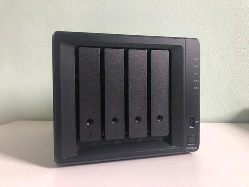 NAS Synology DS418play *Mise à niveau de 8 Go de RAM* + disq, Informatique & Logiciels, Disques durs, Comme neuf, SATA, Enlèvement ou Envoi