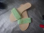 slippers groen maat 37, Vêtements | Femmes, Chaussures, Enlèvement ou Envoi, Vert, Porté, Sandales de bain