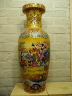 62 cm hoge Chinese vaas met fantastische tekeningen, Enlèvement