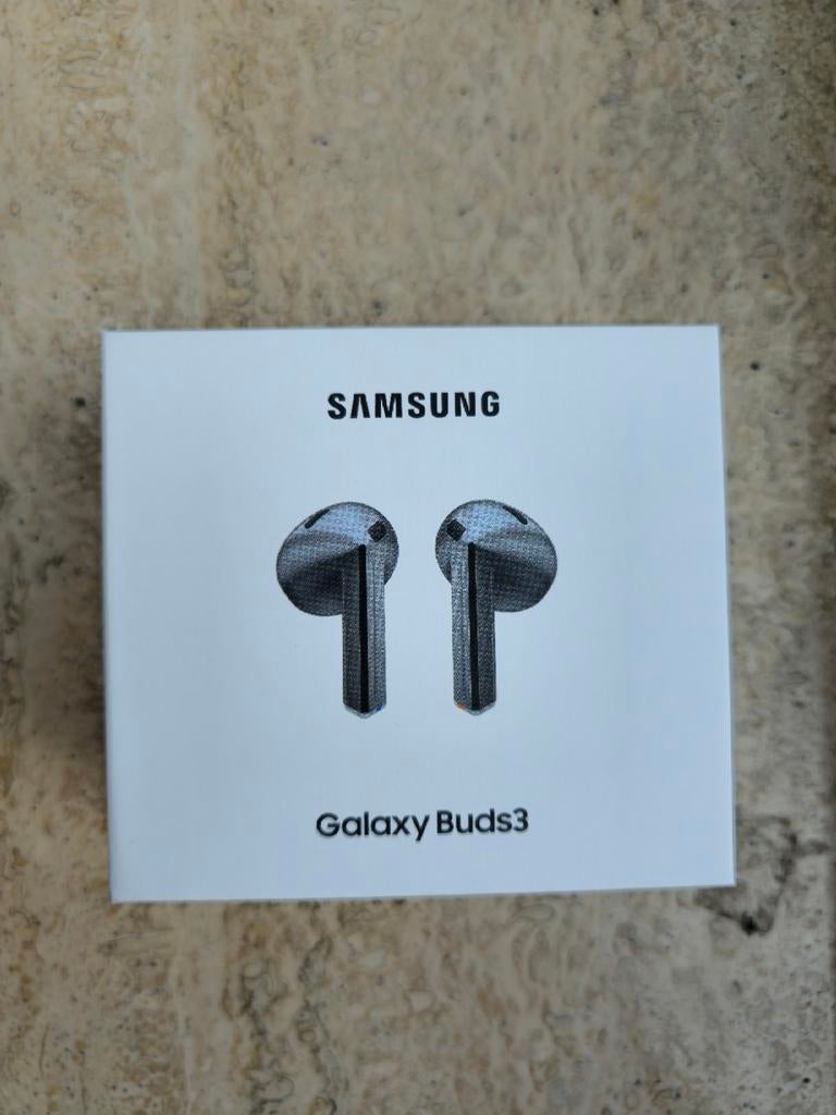 Nieuwe Samsung Galaxy Buds 3 Zilver – Geseald, Télécoms, Téléphonie mobile | Écouteurs, Enlèvement ou Envoi