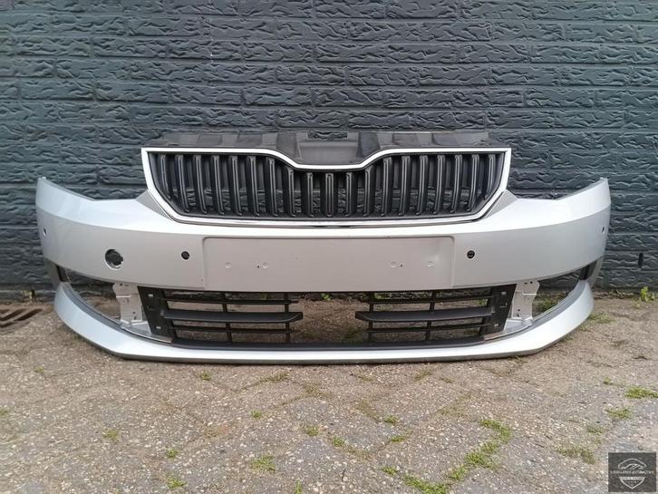 Skoda Fabia 3 2014-2017 Voorbumper Bumper 4xPDC Origineel!, Auto-onderdelen, Carrosserie, Bumper, Skoda, Gebruikt