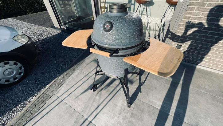 Berghoff kamado Leo antraciet 58 cm, Tuin en Terras, Houtskoolbarbecues, Zo goed als nieuw, Met accessoires, Ophalen