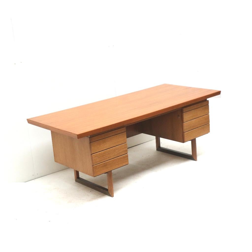 Groot vintage design directiebureau bureau jaren '60 '70, Huis en Inrichting, Bureaus, Verzenden