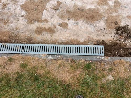 Drain, waterafvoer, 15 stuks beschikbaar, Doe-het-zelf en Bouw, Buizen en Afvoer, Zo goed als nieuw, Afvoer, Ophalen
