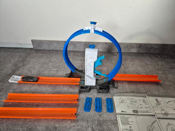 Générateur de circuits Hotwheels - lanceur de boucles, Enfants & Bébés, Jouets | Circuits, Utilisé, Circuit, Mécanique à remonter