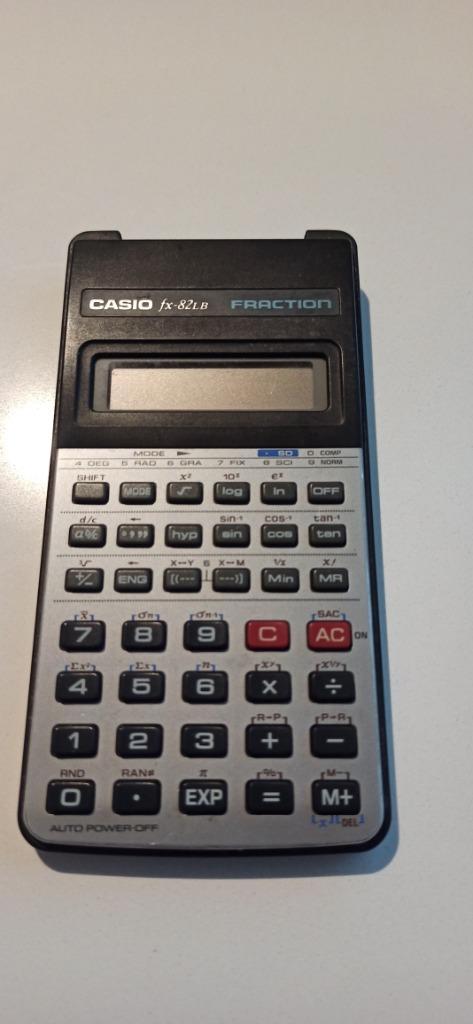 rekenmachine casio fx-82LB (1989), Verzamelen, Elektronische Apparatuur, Computers en Rekenmachines, Ophalen