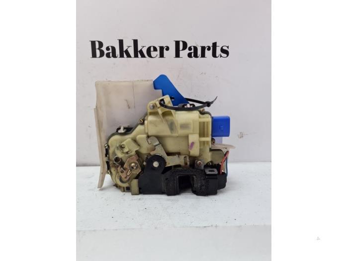 Deurslot Mechaniek 2Deurs links van een Volkswagen Polo, Auto-onderdelen, Carrosserie, Volkswagen, Gebruikt, 3 maanden garantie