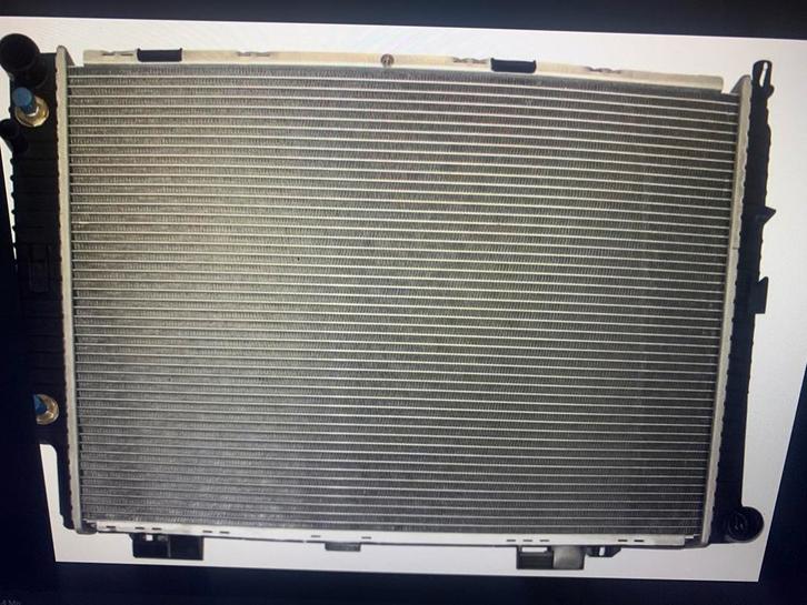 Nieuwe  Mercedes E-klasse motorkoelradiator, Auto-onderdelen, Airco en Verwarming, Ophalen