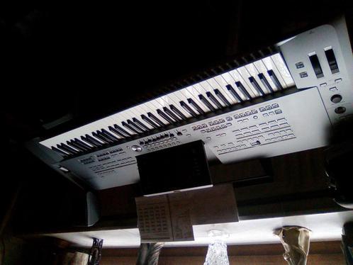 Yamaha tyros 5/76 xxxl, Muziek en Instrumenten, Keyboards, Zo goed als nieuw, 76 toetsen, Yamaha, Aanslaggevoelig, Met standaard