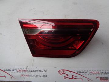 Achterlicht links op de klep Jaguar XE (smoke glas) beschikbaar voor biedingen