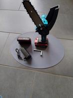 Mini kettingzaag met 2 batterijen van 21 volt, Doe-het-zelf en Bouw, Gereedschap | Zaagmachines, Ophalen, Nieuw, Kettingzaag