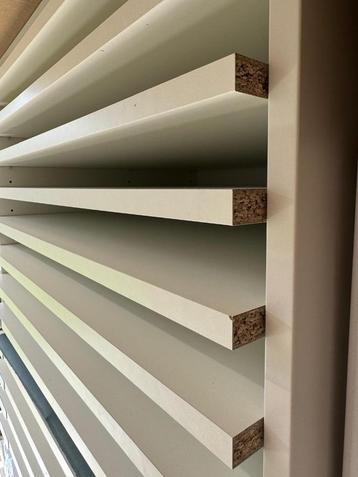 Witte legplanken / meubelpaneel 60cm x 96,4 cm beschikbaar voor biedingen