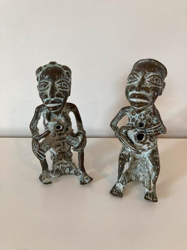 Afrikaanse beeldjes metaal (2x), Antiek en Kunst, Kunst | Beelden en Houtsnijwerken, Ophalen of Verzenden