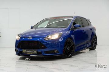 Ford Focus 2.0 EcoBoost ST! Recaro! KW, navi, airco! beschikbaar voor biedingen