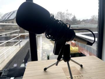 Podcast microfoon incl. XLR/USB-A kabel beschikbaar voor biedingen