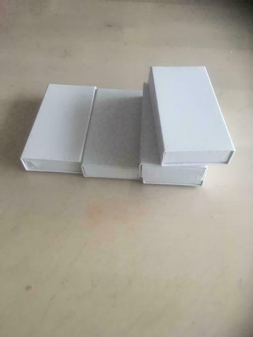 Witte schuifdoosjes ( 12cm op 6cm) UITVERKOOP, Kinderen en Baby's, Kraamcadeaus en Geboorteborden, Nieuw, Kraamcadeau, Ophalen of Verzenden