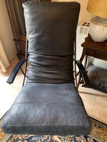 fauteuile beschikbaar voor biedingen