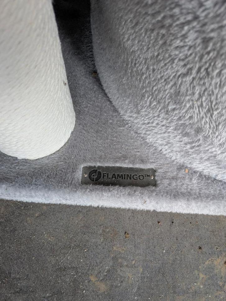 Arbre à chat, Auto diversen, Automatten