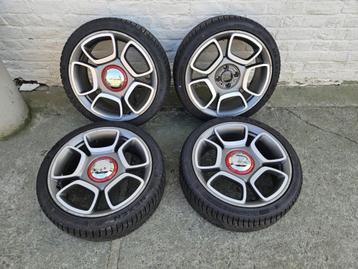 Jantes Abarth Avec 4 pneus hiver 205 40 R17, Pneus et Jantes, Pneus hiver, 205 mm, 17 pouces