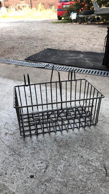 Ancien panier transport mobylette beschikbaar voor biedingen