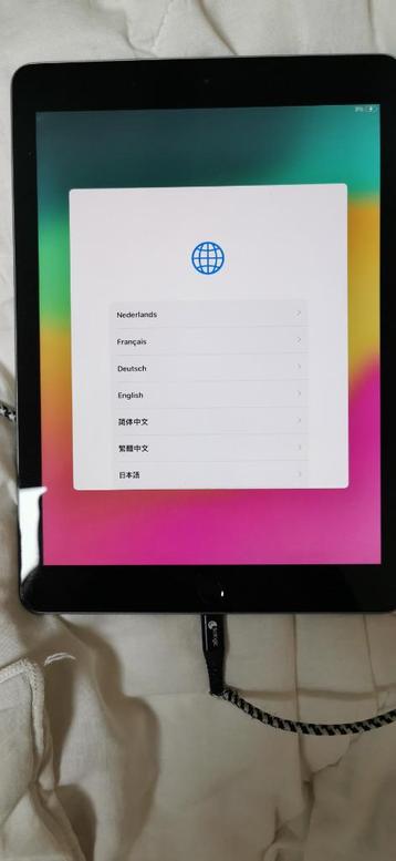 ipad 6 128Gb gris beschikbaar voor biedingen