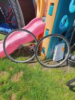 28 inch fiets banden+ wielen, Fietsen en Brommers, Fietsonderdelen, Ophalen of Verzenden, Zo goed als nieuw, Algemeen, Wiel