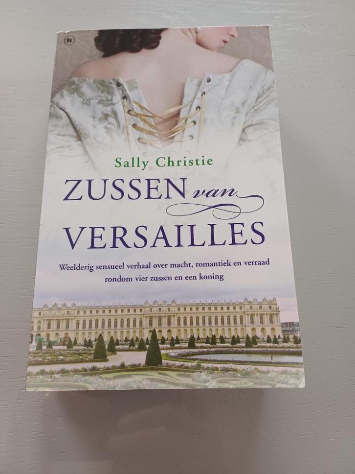Zussen van Versailles, Boeken, Romans, Zo goed als nieuw, Europa overig, Ophalen of Verzenden