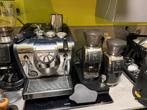 Machine café simonelli musica + accessoires + 2 moulins, Enlèvement ou Envoi, Utilisé