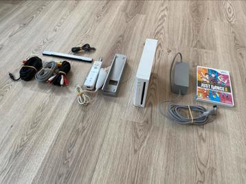 Wii met kabels en toebehoren