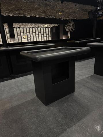 Tables hautes  beschikbaar voor biedingen