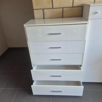 Kastje H 125 B 76 D 35 cm, wit, 5 lades, 25 à 50 cm, 5 tiroirs ou plus, Enlèvement, Utilisé