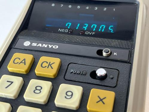 Sanyo CX-8001 - Calculatrice Vintage 1973, Collections, Appareils électroniques, Ordinateurs et Machines à calculer, Enlèvement ou Envoi