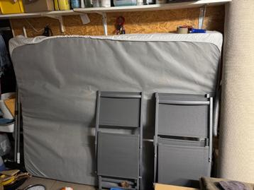 Matelas  beschikbaar voor biedingen