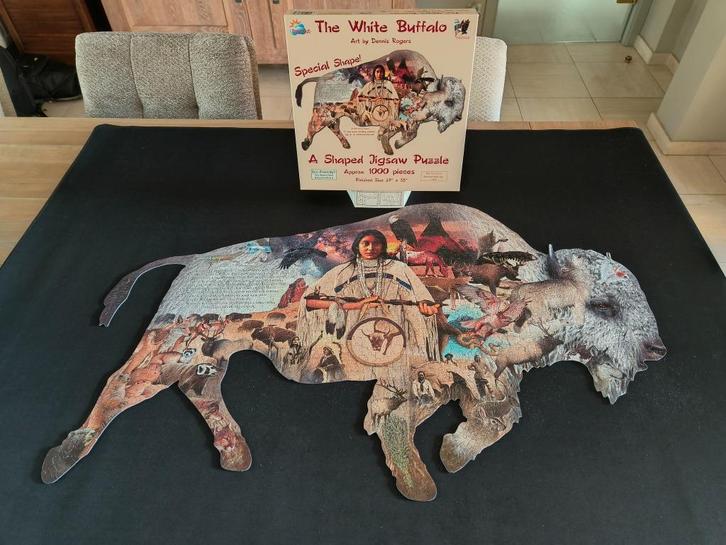 Sunsout Puzzel - The White Buffalo - 1000 stukjes, Hobby en Vrije tijd, Denksport en Puzzels, Zo goed als nieuw, Legpuzzel, 500 t/m 1500 stukjes