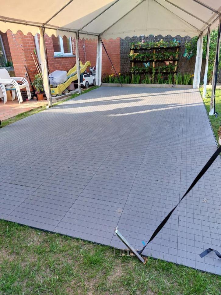 TENTVLOER KUNSTSTOF VERHUUR, Hobby en Vrije tijd, Feestartikelen | Verhuur, Zo goed als nieuw, Ophalen of Verzenden