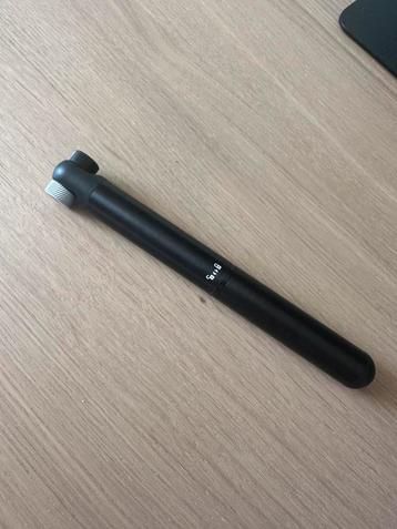 Pompe a vélo portable beschikbaar voor biedingen